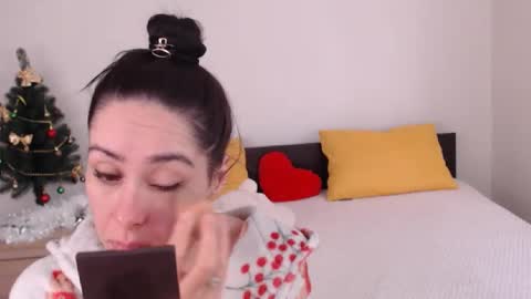 Snapshot of brunettgirl_ chatting on 01-13-26, 07:24 Ellis online show from 01-13-26, 07:24