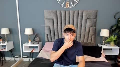 Snapshot of bruno_bellini chatting on 11-20-25, 11:21 Bruno Bellini online show from 11-20-25, 11:21