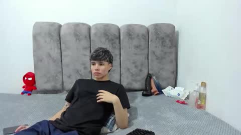 Snapshot of bruno_cruz chatting on 05-23-26, 02:06 Bruno Cruz online show from 05-23-26, 02:06