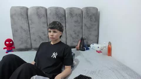Snapshot of bruno_cruz chatting on 06-02-26, 02:13 Bruno Cruz online show from 06-02-26, 02:13
