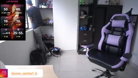 Bruno  online show from 05-17-26, 01:18