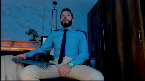 Andres Suarez online show from 02-27-25, 04:43