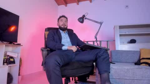 Andres Suarez online show from 04-11-26, 12:15