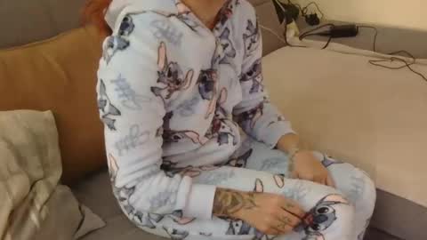 Snapshot of brutecia chatting on 11-29-25, 10:40 brutecia online show from 11-29-25, 10:40