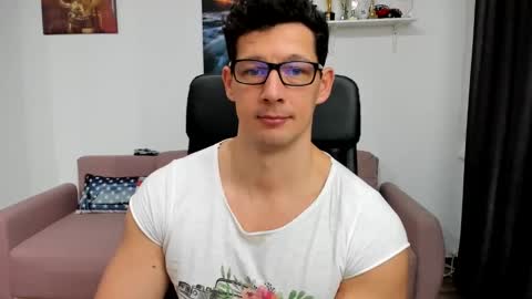 Snapshot of brutusk1 chatting on 01-09-25, 08:03 Brutus K online show from 01-09-25, 08:03