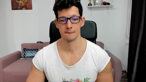 Snapshot of brutusk1 chatting on 01-10-25, 08:18 Brutus K online show from 01-10-25, 08:18