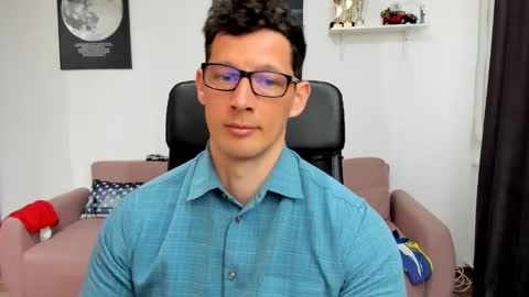 Snapshot of brutusk1 chatting on 03-04-25, 10:13 Brutus K online show from 03-04-25, 10:13