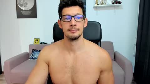 Snapshot of brutusk1 chatting on 11-12-25, 08:15 Brutus K online show from 11-12-25, 08:15