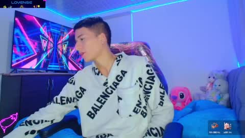 BRYAM INDEPENDENT MODEL online show from 01-04-25, 01:10