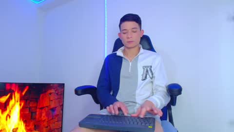 BRYAM INDEPENDENT MODEL online show from 01-30-25, 02:49