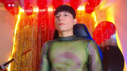 BRYAM INDEPENDENT MODEL online show from 09-18-25, 01:18