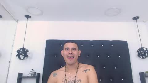 Snapshot of bryan_pirs chatting on 05-29-26, 11:52 Bryan online show from 05-29-26, 11:52