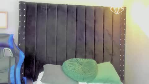 Bryan online show from 12-22-25, 11:18