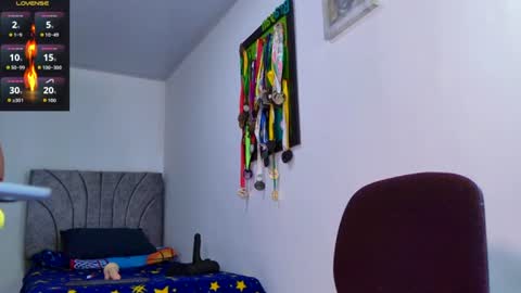 Snapshot of bryan_robayo5 chatting on 07-28-26, 01:32 Bryan online show from 07-28-26, 01:32