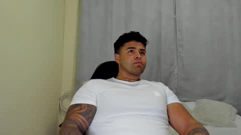 Snapshot of bryan_stoness chatting on 01-29-25, 01:37 bryan stoness online show from 01-29-25, 01:37
