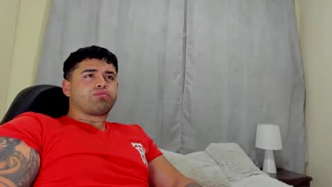 Snapshot of bryan_stoness chatting on 03-11-25, 12:33 bryan stoness online show from 03-11-25, 12:33