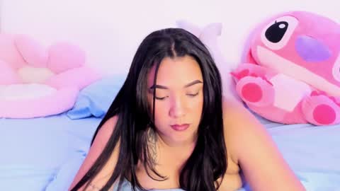 Carly     online show from 01-15-25, 04:11