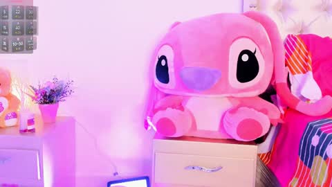 Carly     online show from 02-05-25, 12:27