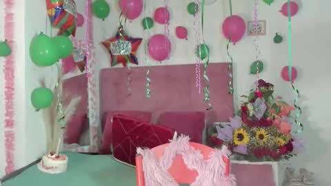 hot online show from 04-20-26, 05:16