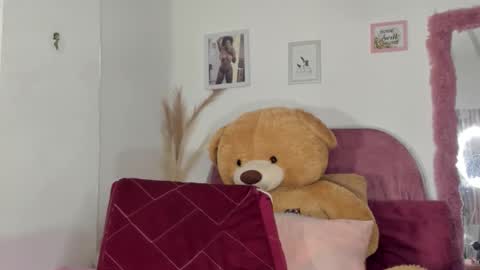 hot online show from 06-10-26, 04:06