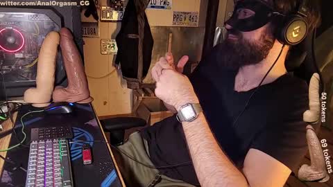 Snapshot of btarkhun chatting on 02-20-25, 12:52 Anal Orgasm online show from 02-20-25, 12:52