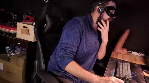 Snapshot of btarkhun chatting on 10-31-25, 08:43 Anal Orgasm online show from 10-31-25, 08:43