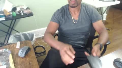 Snapshot of btd313 chatting on 10-07-25, 02:20 btd313 online show from 10-07-25, 02:20