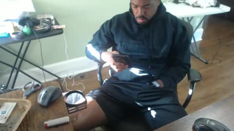 Snapshot of btd313 chatting on 10-08-25, 01:20 btd313 online show from 10-08-25, 01:20