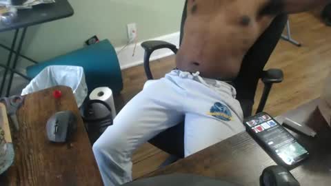 Snapshot of btd313 chatting on 10-25-25, 07:30 btd313 online show from 10-25-25, 07:30