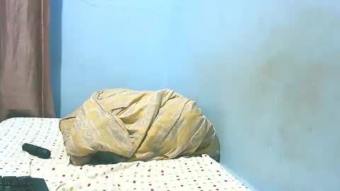 Snapshot of bubble_ass30 chatting on 02-15-26, 09:33 bubble_ass30 online show from 02-15-26, 09:33