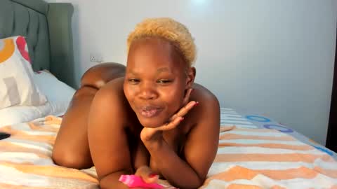 Snapshot of bubble_big_booty chatting on 02-13-25, 11:15 Stacy420 online show from 02-13-25, 11:15