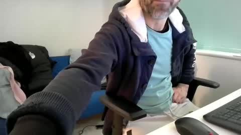 Snapshot of bubblebumdave chatting on 01-03-25, 03:12 Bubblebum online show from 01-03-25, 03:12