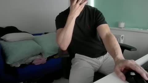 Snapshot of bubblebumdave chatting on 03-26-26, 05:40 Bubblebum online show from 03-26-26, 05:40