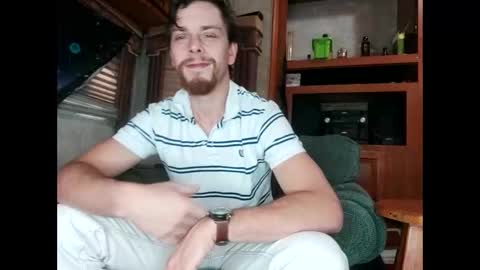 Snapshot of bubblebutt417 chatting on 05-14-26, 04:58 Max candi online show from 05-14-26, 04:58