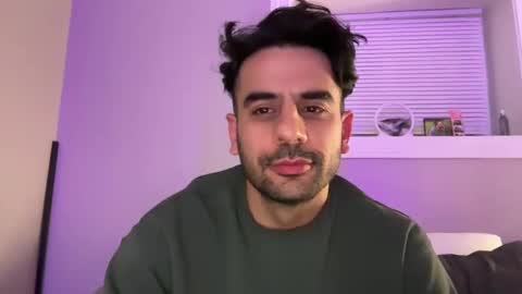 Snapshot of bubblebutt723 chatting on 11-11-25, 08:03 bubblebutt723 online show from 11-11-25, 08:03