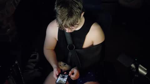Snapshot of bubblebuttbdn chatting on 05-18-26, 05:57 BubblebuttBdn online show from 05-18-26, 05:57