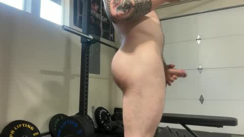 Snapshot of bubblebuttsean chatting on 05-12-26, 02:14 bubblebuttsean online show from 05-12-26, 02:14