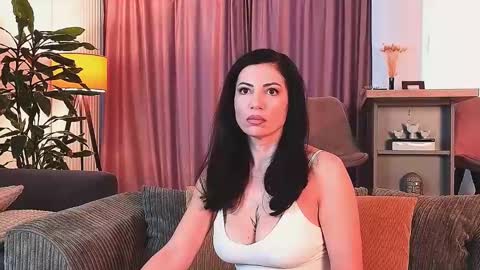 Snapshot of bubblecum4 chatting on 02-11-25, 12:05 MayaCroft online show from 02-11-25, 12:05