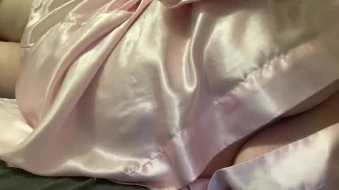 Snapshot of bubblegirl0 chatting on 02-18-26, 09:55 bubblegirl online show from 02-18-26, 09:55