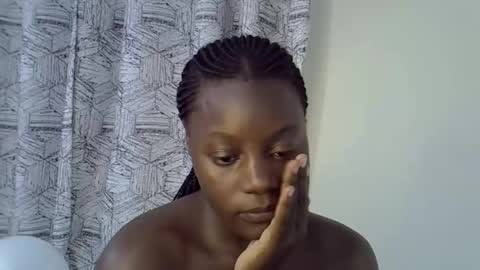 Snapshot of bubbly_ass30 chatting on 11-28-25, 06:21 bubbly_ass30 online show from 11-28-25, 06:21