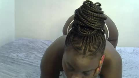 bubbly_ass30 online show from 02-28-26, 05:30