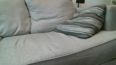 Snapshot of buck_camstar chatting on 12-17-24, 04:21 Buck online show from 12-17-24, 04:21