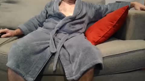 Snapshot of buck_camstar chatting on 11-23-25, 03:01 Buck online show from 11-23-25, 03:01