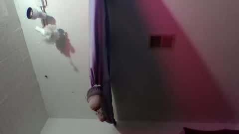 Snapshot of buckoykang chatting on 04-15-26, 07:26 buckoykang online show from 04-15-26, 07:26