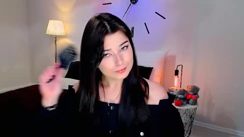 Ari online show from 05-18-26, 01:28