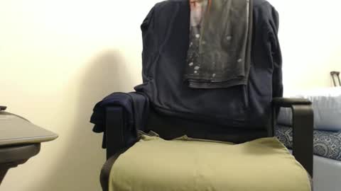 Snapshot of buckwheat71 chatting on 03-12-26, 12:11 buckwheat71 online show from 03-12-26, 12:11