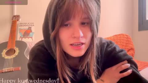 Mira  online show from 07-08-26, 06:56