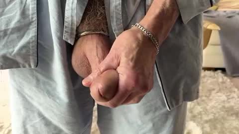 Snapshot of bucky5819 chatting on 02-13-25, 02:09 bucky58 online show from 02-13-25, 02:09