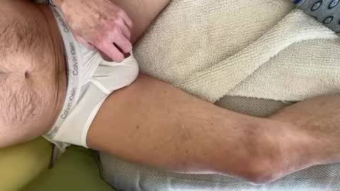 Snapshot of bucky5819 chatting on 11-23-25, 07:35 bucky58 online show from 11-23-25, 07:35