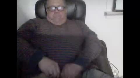 buddyluvzumore online show from 01-06-25, 04:36